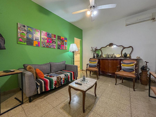 Imagen 4 de 27 de Casa De Pasillo Con 2 Dormitorios Y Patio En Barrio Lourdes