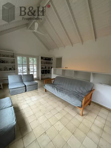 Casa En Barrio Privado!! Alquiler Anual Y Venta