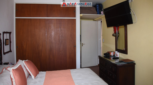 Venta. Triplex. Barrio Guemes