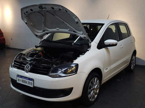 Volkswagen Fox 1.6 Mi Total Flex 8V 5p