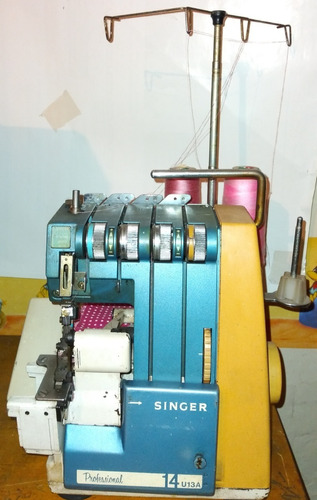 Maquina Overlock Singer Fileteadora