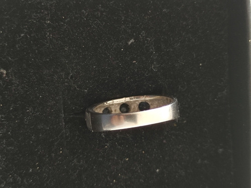 Anillo Plata Paladio Con 3 Zafiros Uno Con Detalle (Usado)