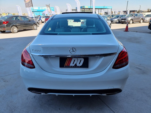 Mercedes Benz C200 2.0 Turbo At Full 2018