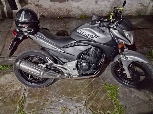 Imagem 1 de 4 de Honda Cb 300