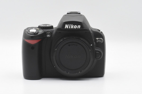 Nikon D40
