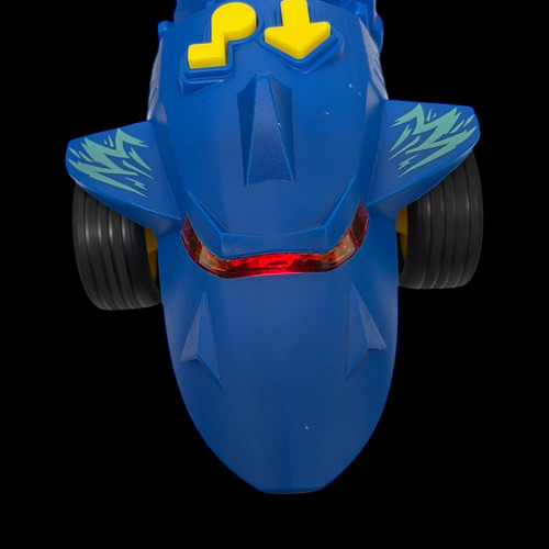 Auto Turbo Animal Potencia Salvaje El Duende Azul Personaje Tiburón