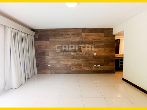 Alquilo Amplia Casa De Una Planta Con 4 Suites En Condominio