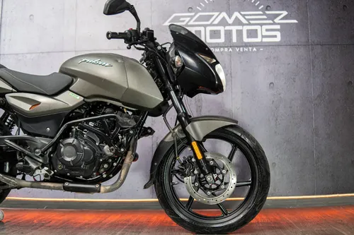Bajaj Pulsar 180 Fi 2022