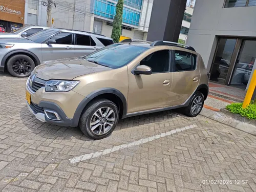Renault Stepway 1.6 Intense Automática