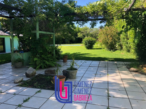 Venta 21 D E/ 461 Y 462 Casa 3 Dormitorios City Bell