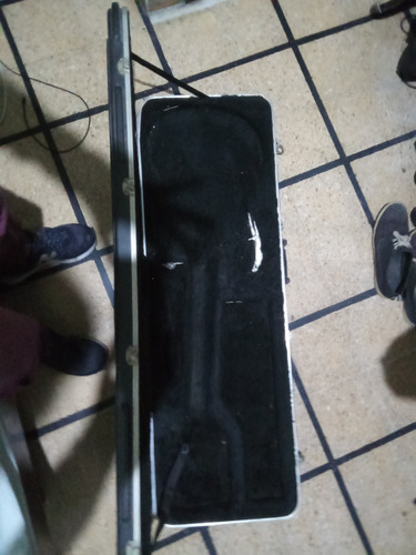 Estuche Skb Rígido De Bajo Eléctrico Negro (Usado)