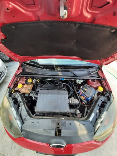 Imagem 5 de 9 de Ford Fiesta 1.0