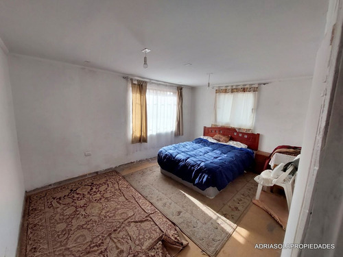 1500 M2 Terreno 125 Construido. Calle Antonio Varas.