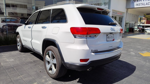 Imagen 3 de 13 de Jeep Grand Cherokee 2016 3.6 Limited Lujo 4x2 At