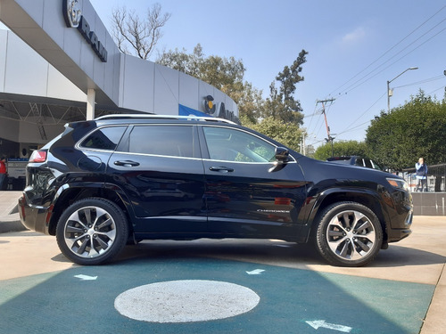 Imagen 4 de 15 de Jeep Cherokee Overland 2020