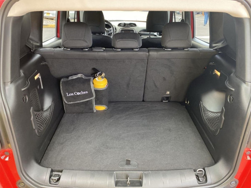 Imagen 13 de 16 de Jeep Renegade 1.8 Sport X Mt