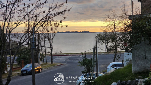 En Venta - Casa A Metros De Rambla Costanera