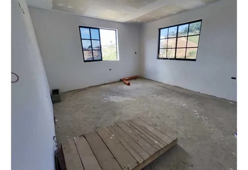 Finca En Obra Gris Con Escrituras En Proindiviso En Marinilla