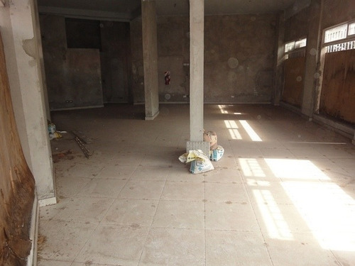 Imagen 5 de 6 de Local A Estrenar, Avda. La Plata, A Mts. De Avda. Chiclana, 103 M2