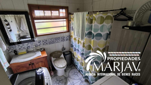 (cód 8000) Propiedad Urbana 653m2 + Casa +3 Cabañas Com