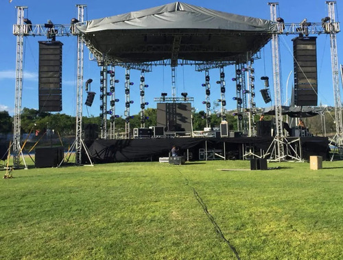 Imagen 10 de 10 de Alquiler De Sonido,tarimas,luces, Pantalla Bogota 3138840989
