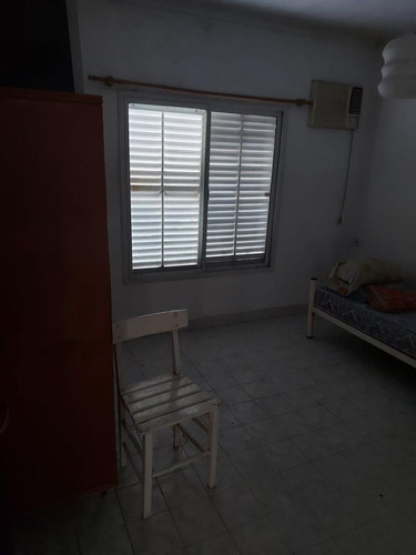 Imagen 10 de 11 de Casa De 3 Dormitorios En Barrio Guadalupe Oeste