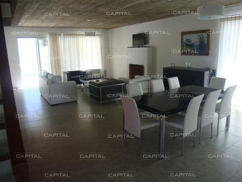 Casa En Venta La Barra Tres Dormitorios- Ref: 25757