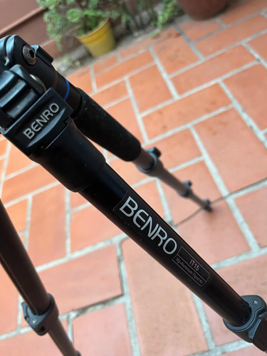 Tripode Benro It15 - Monopie Negro