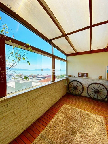 Apartamento 02 Quartos, Suíte E Terraço - 4380