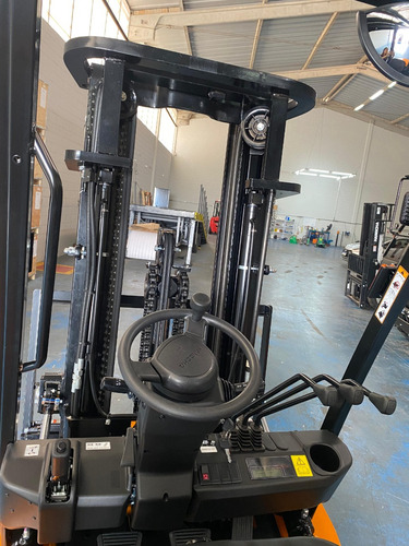 Empilhadeira Hangcha Diesel 2,5 Toneladas Triplex
