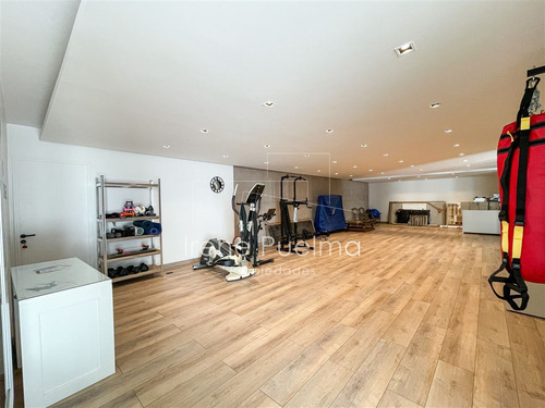 Vende Casa Impecable En Golf De Manquehue En Lo Barnechea