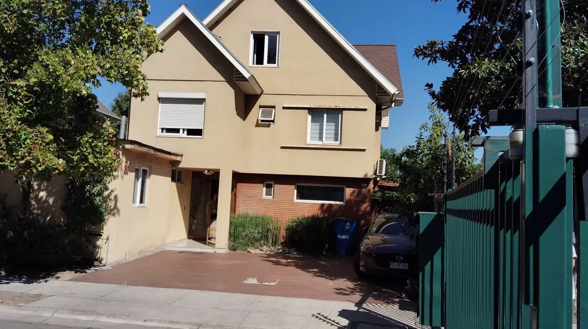 Imagen 1 de 29 de Se Arrienda Amplia Casa En Condominio De Peñalolén