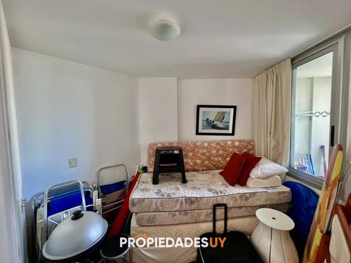 Venta Apartamento De 4 Dormitorios Y 4 Baños Con Piscina Y Loza Radiante En La Brava