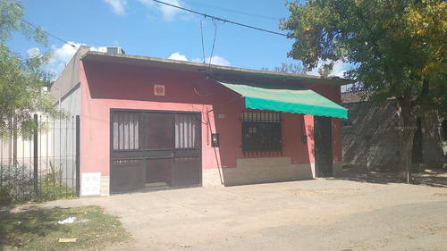 Venta De Casa Con Local Comercial