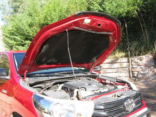 Toyota Hilux 2.4 - 4x2