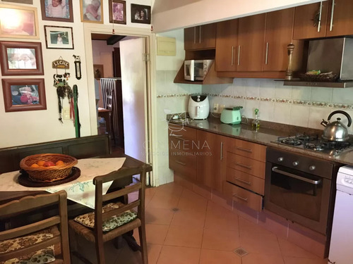 Muy Linda Casa Con Espectacular Terreno De 6000 Mts2 Parquizados!