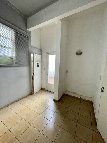 Imagen 6 de 12 de Ph Solo Apto Profesional 3 Despachos En Planta Baja Sin Expensas