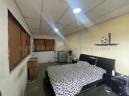 Yonny Silva Rentahouse Vende Excelente Casa Comercial En El Ingenio Guatire Rcys 24-25775