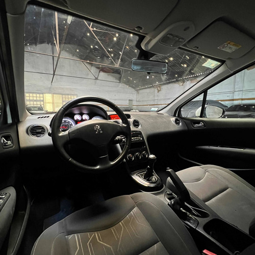 Imagen 18 de 21 de Peugeot 308 2017 1.6 Active