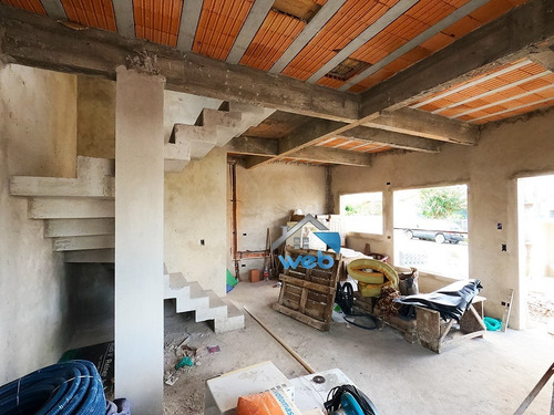Imagem 28 de 30 de Ótimos Sobrados Com 3 Quartos No Bairro Cajuru, São 3 Unidades Sendo Uma De Esquina, Com Acessos Individuais No Conjunto Mercúrio, Oportunidade! - Ca01772 - 70281697