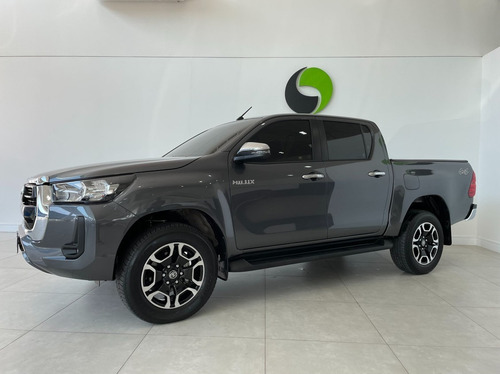 Imagem 3 de 15 de Toyota Hilux 2.8 Srv 4x4 Cd 16v