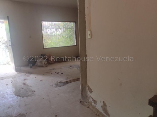 Imagen 5 de 10 de Casa En Venta Los Palos Grandes Jvl 23-14436