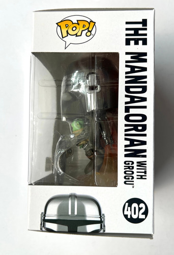 Funko Pop Mandalorian Holding Grogu Pin Chrome 402 Exclusivo