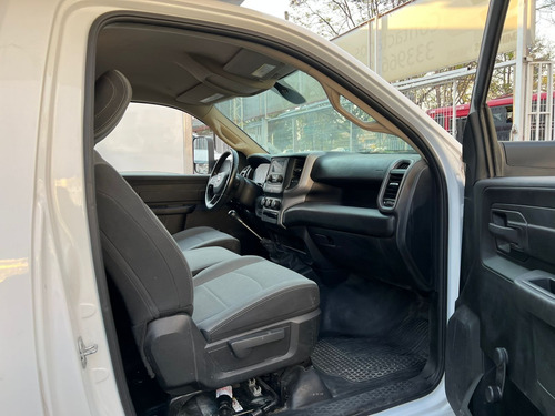 RAM 4000 5.7 Chasis Cabina Pl 4x2 Mt