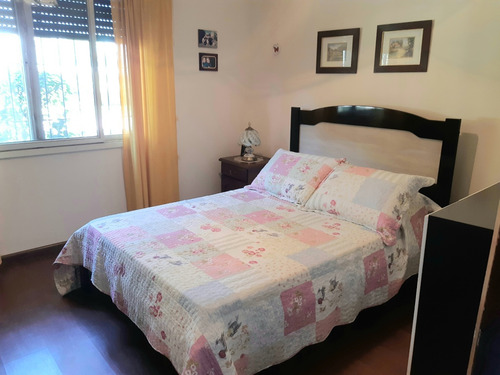 Dueño Vende Impecable Casa Atlántida Sobre Av Roger Balet