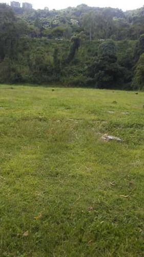 Imagen 4 de 5 de Se Vende Parcela 2 Puestos / Cementerio Del Este