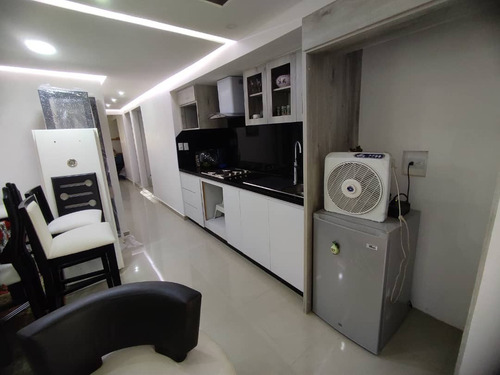 Imagen 5 de 9 de Hermoso Apartamento En Alquiler En El Limon // 04146878567