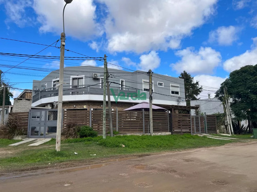 Venta De 3 Casas En Un Padrón. 2 Alquiladas, Ideal Inversor, Shangrila