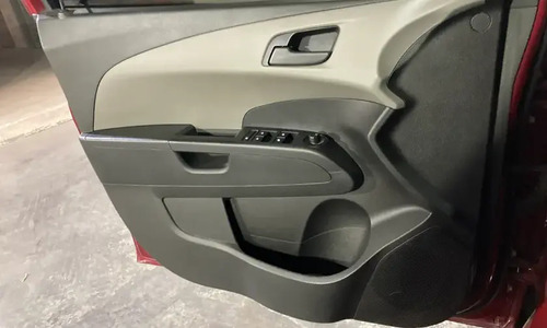 Chevrolet Sonic LS 1.6 lt
