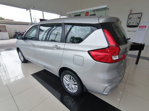 Imagen 3 de 15 de Suzuki Ertiga Glx